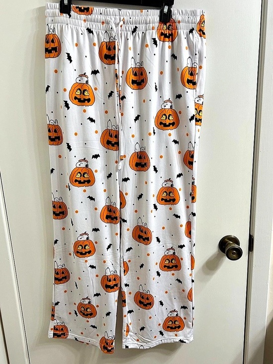 Peanuts Other - PEANUTS Lounge Pant Snoopy & Pumpkins Lounge Pants White & Orange Size Large NWT